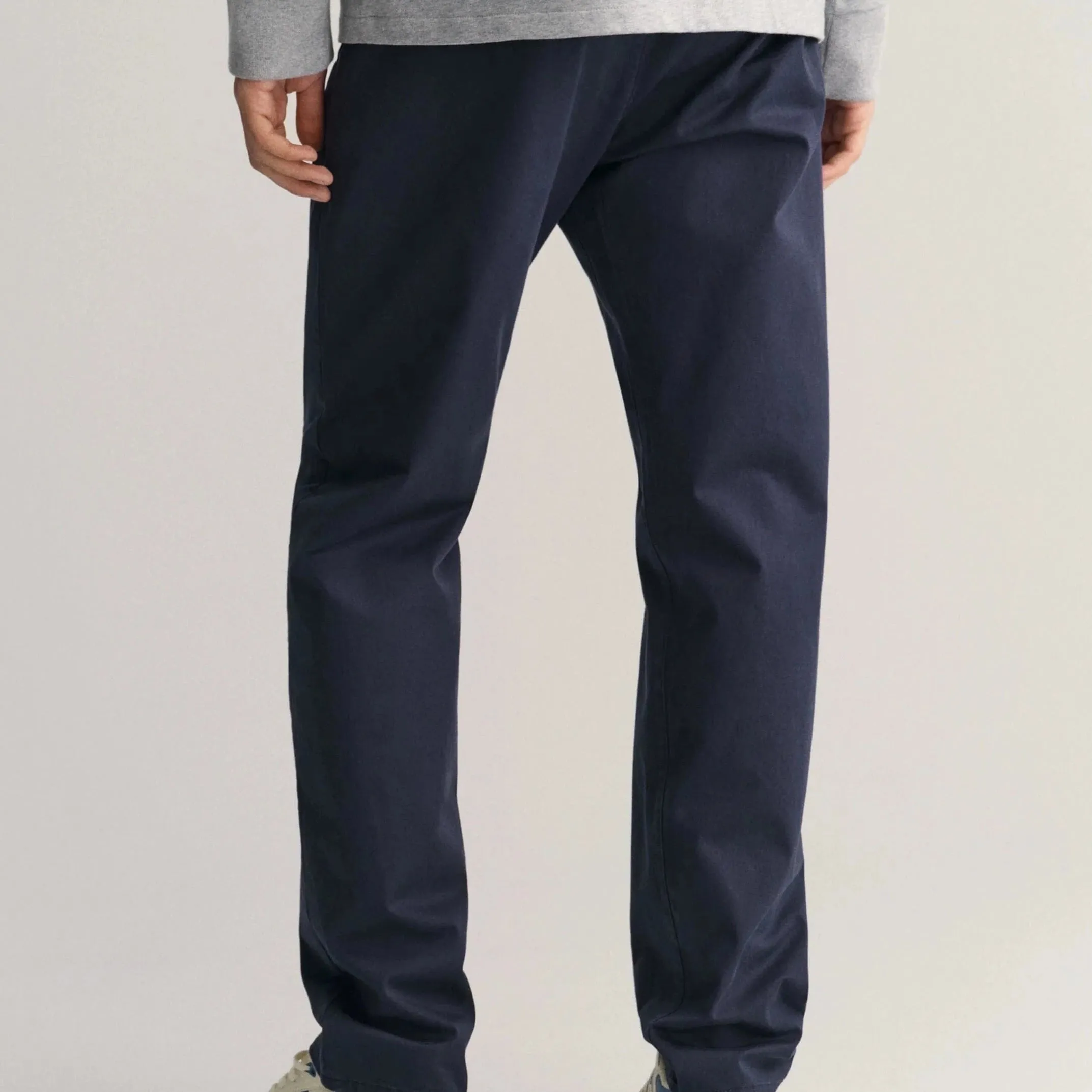 GANT Regular Fit Twill Chinos in Marine