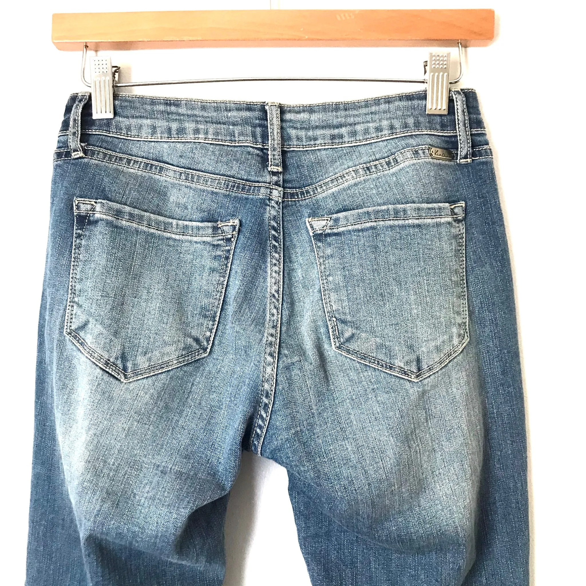 Kancan Distressed Light Wash Skinny Jeans- Size 25 (Inseam 26.5")