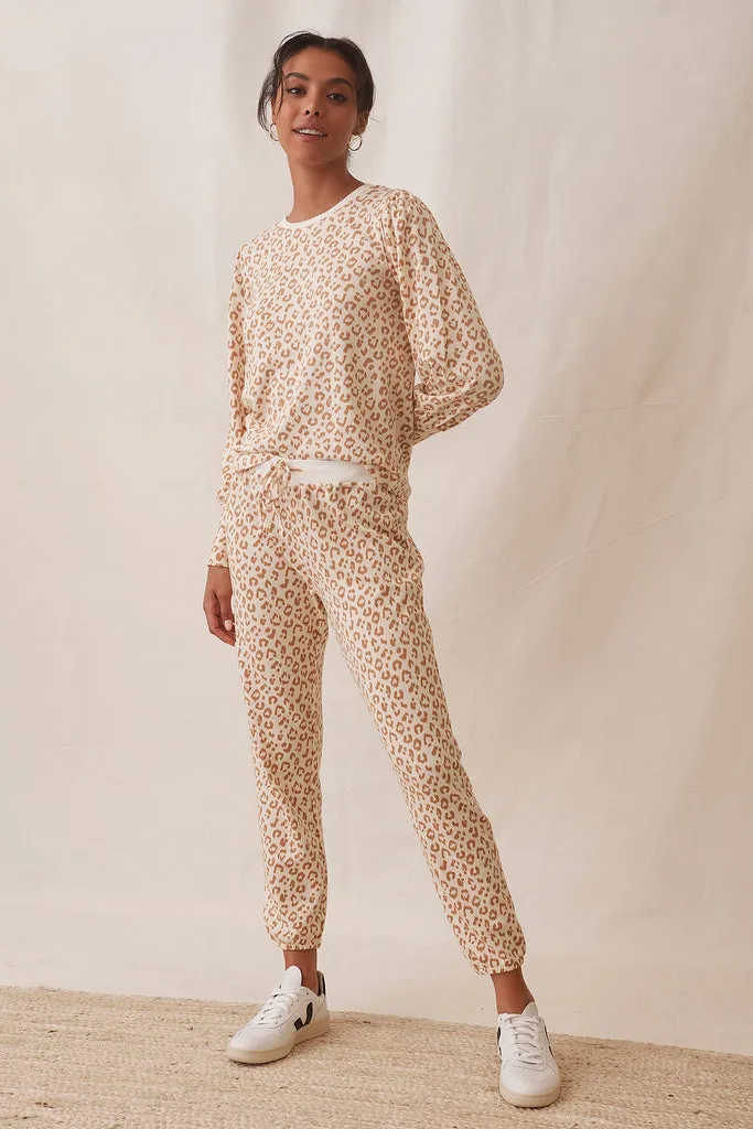 Leopard Park Jogger in Almond Leopard