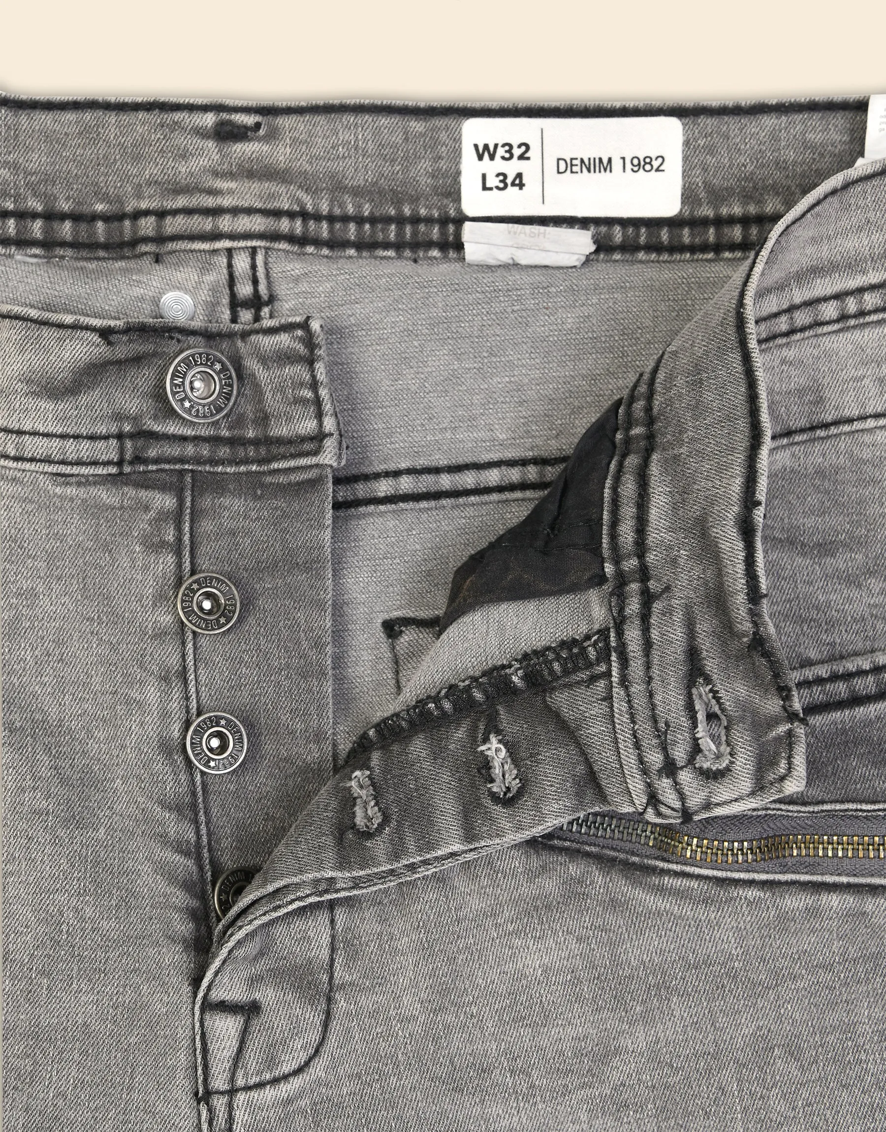 Men's Grey Wash Straight Fit Denim Jeans - GRAPHITE