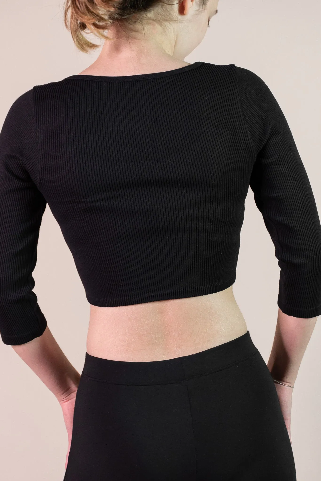 Seamless Long Sleeve Scoop Neck